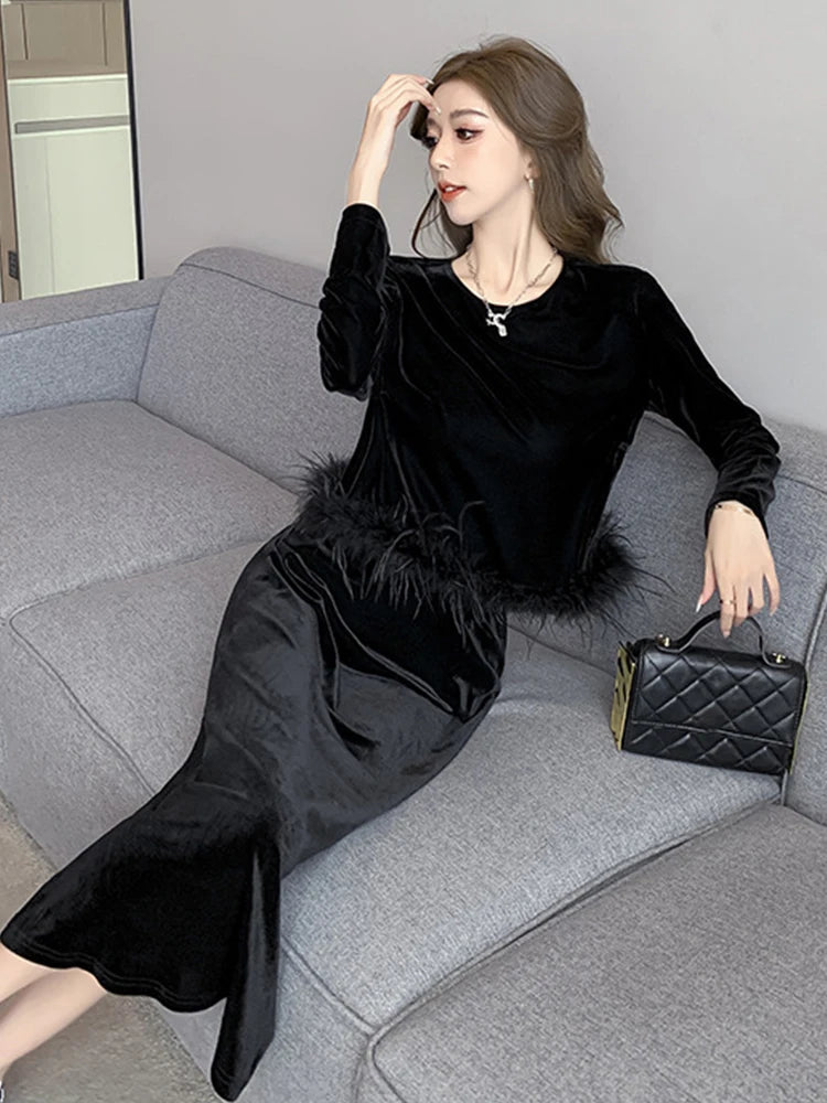 Long Black Velvet Dress With Feather Trim on Luulla