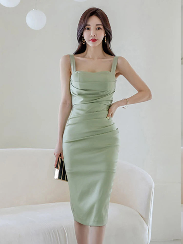sleeveless ruched bodycon midi dress Donna Karan Ruched Side Midi Dress - Black
