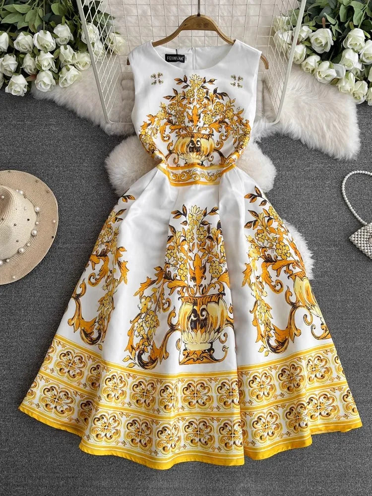 green emerald velvet dress Amazon.com: RoleplayCos Court Rococo Baroque Marie Antoinette Ball Dresses  18th Century Victorian Dress Ball Gowns Royal Women Costume (XS, Gold) :  Clothing, Shoes & Jewelry main image 0